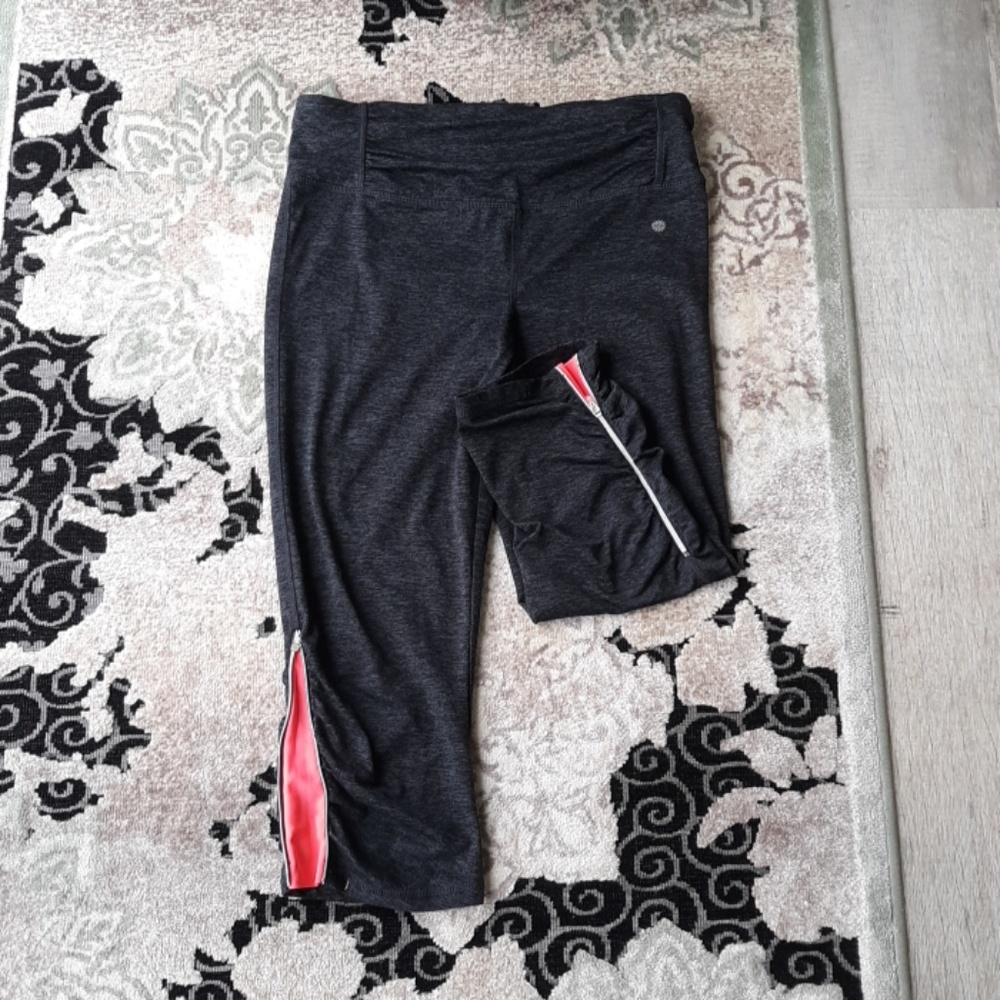 Tangerine Capris